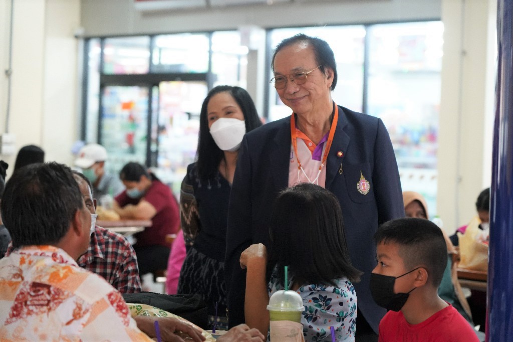 อธิการบดี เยี่ยมสนามสอบ