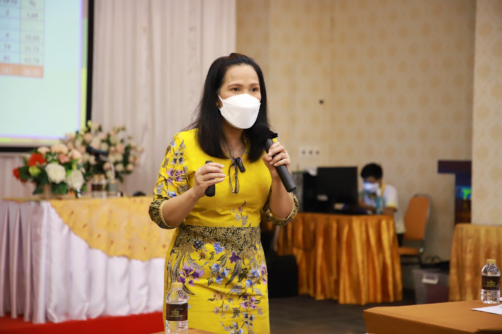 วิทยากรบรรยายการศึกษาต่อและส่งเสริมอาชีพ