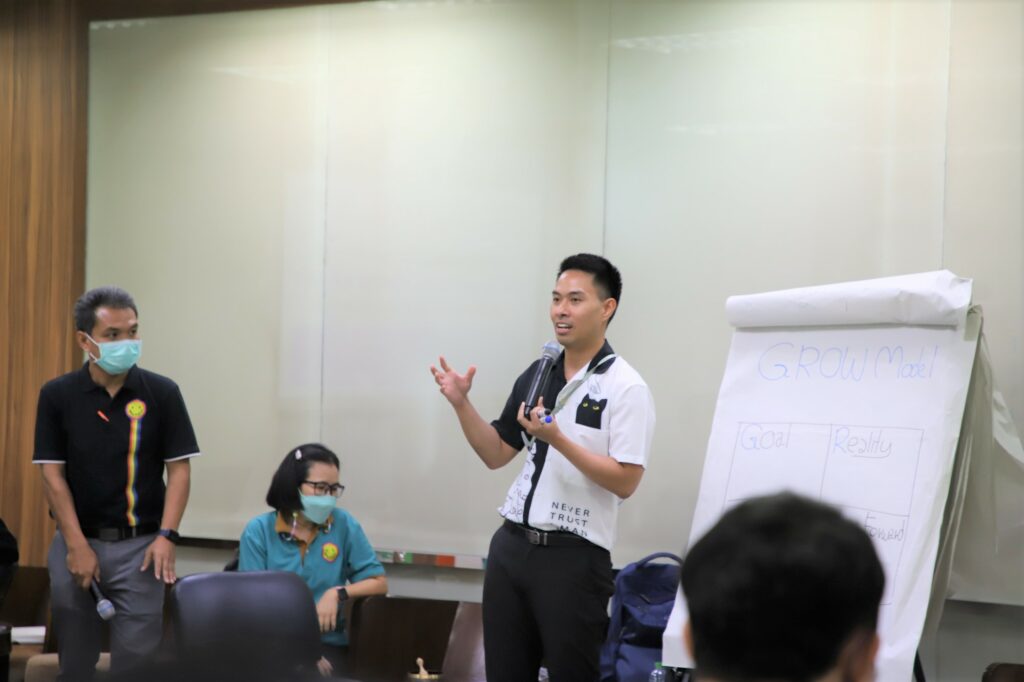 สัมนาเชิงปฏิบัติการ