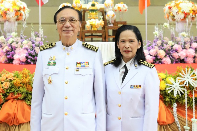 พิธีถวายพระพรชัยมงคล
