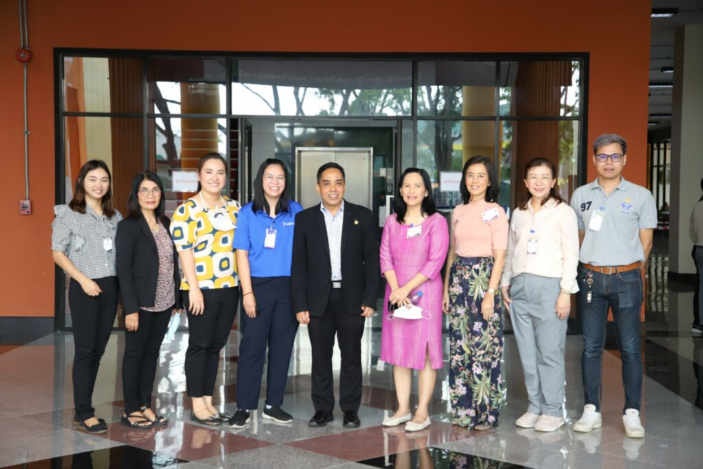 President Vice President together with Examination Center’s Chair of Walailak University welcome School Administrators to Visit A-level Examination Venue at Walailak University